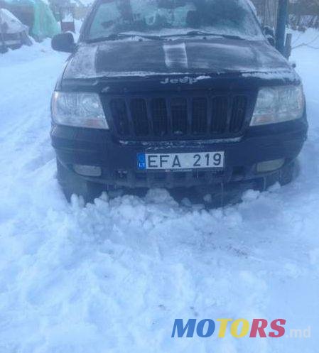 2000' Jeep Grand Cherokee photo #2