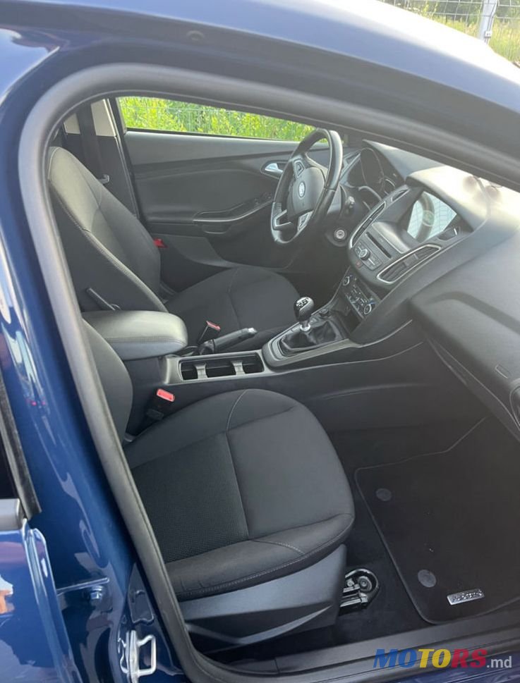 2016' Ford Focus photo #5