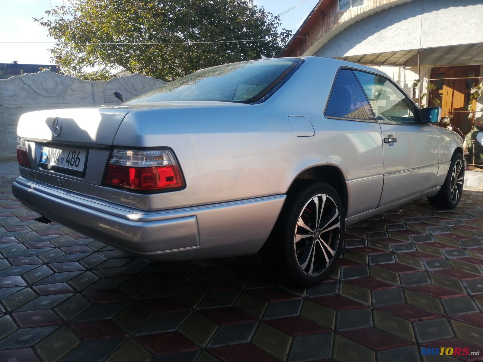 1995' Mercedes-Benz 200E photo #4