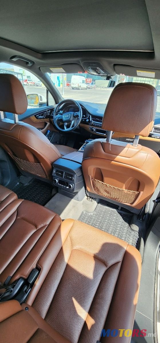 2017' Audi Q7 photo #6