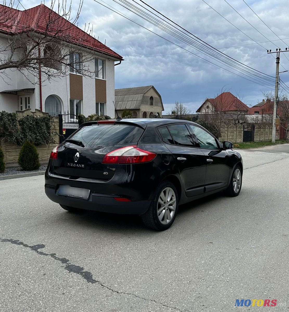 2010' Renault Megane photo #5