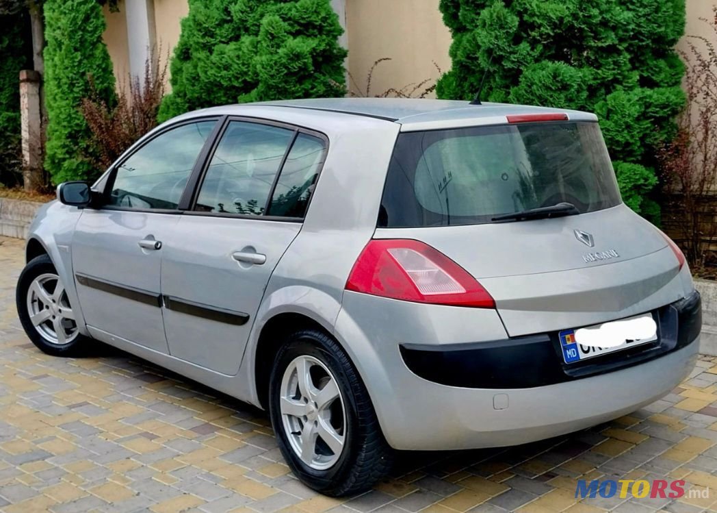 2005' Renault Megane photo #2