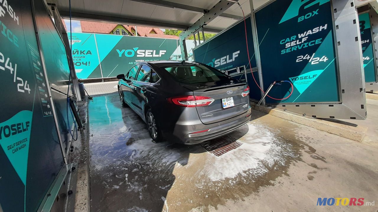 2019' Ford Fusion photo #2