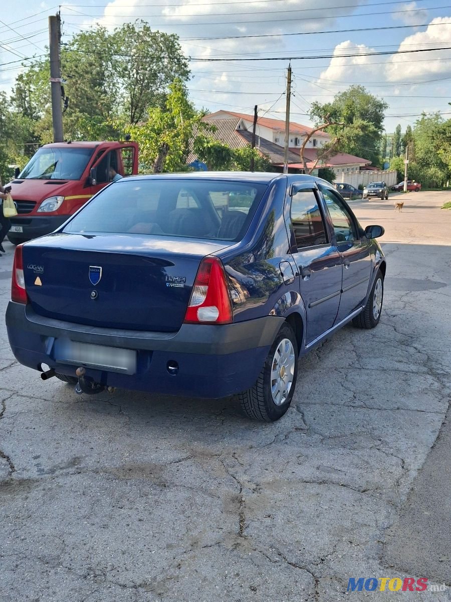 2008' Dacia Logan photo #2