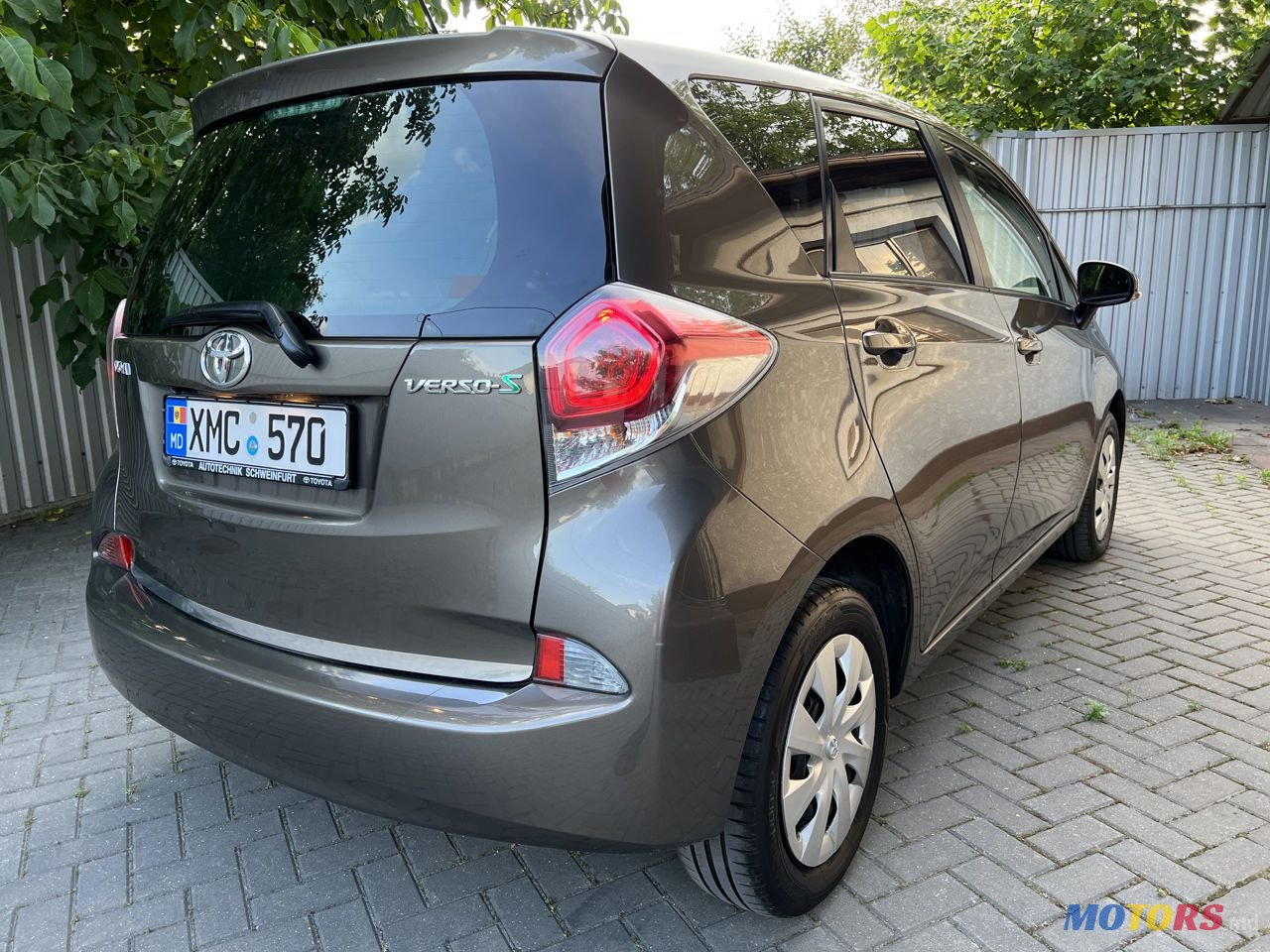 2015' Toyota Verso-S photo #4