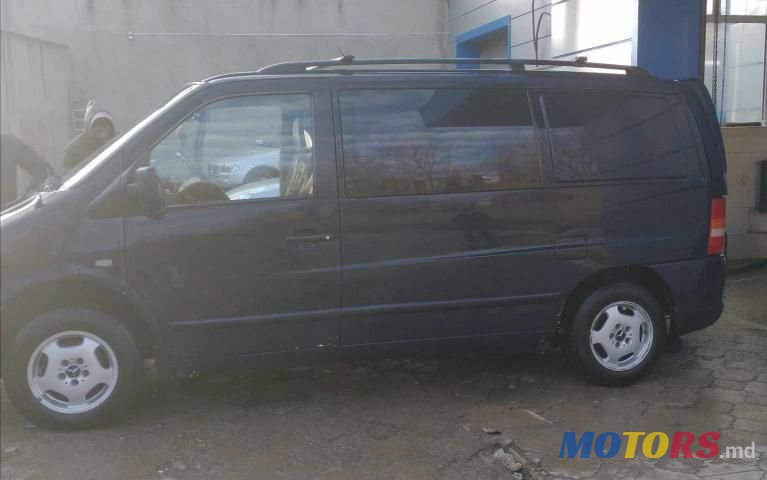 2001' Mercedes-Benz Vito photo #2