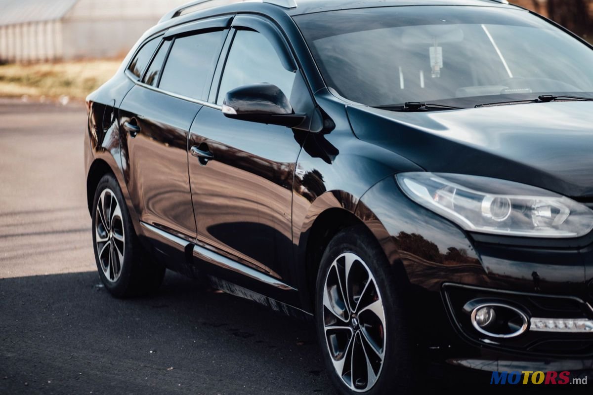 2014' Renault Megane photo #1