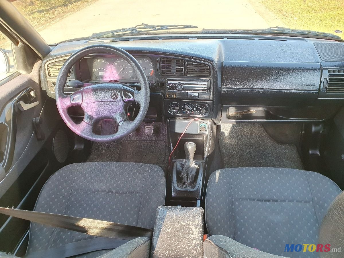 1994' Volkswagen Passat photo #5