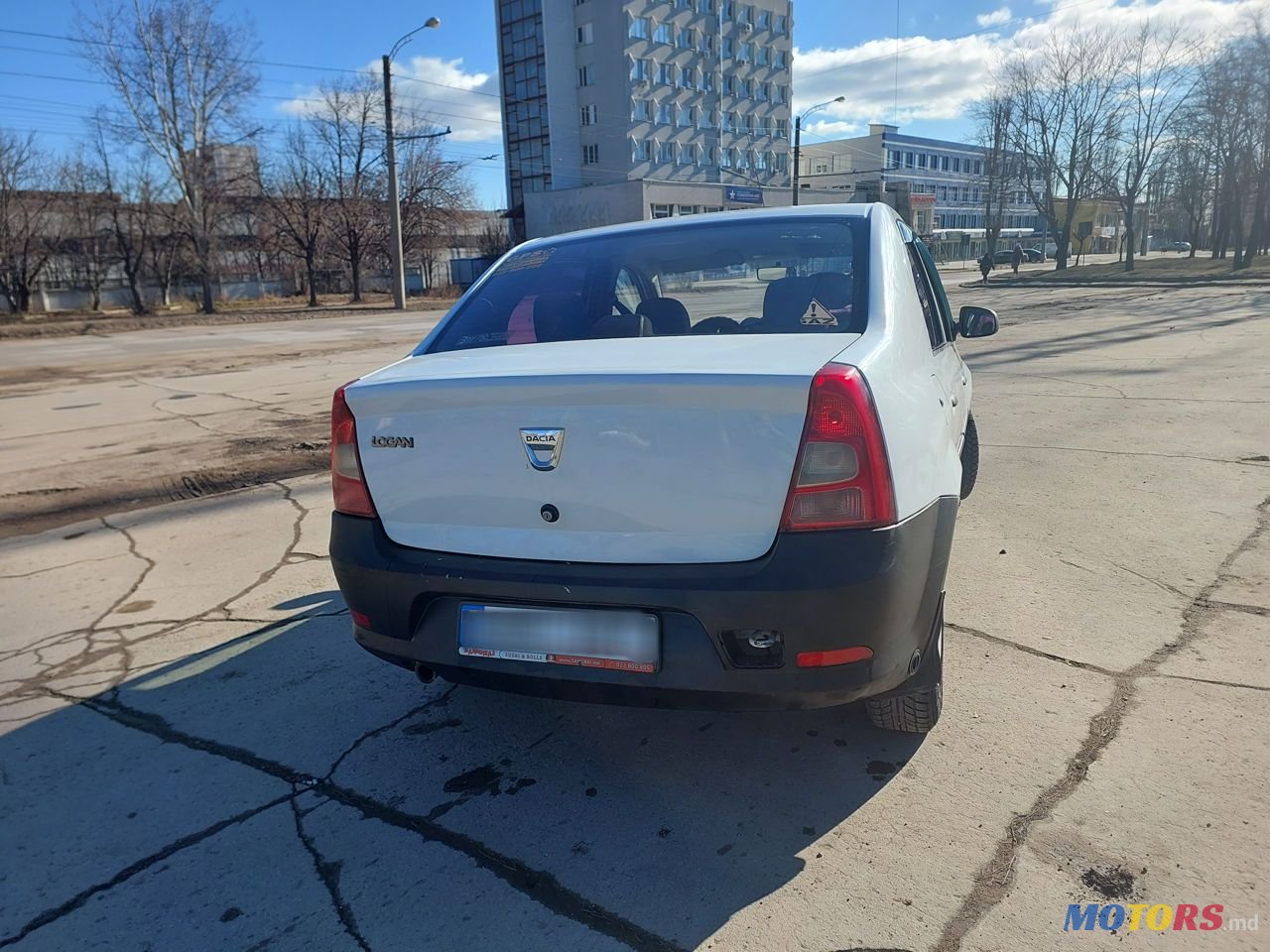 2012' Dacia Logan photo #3