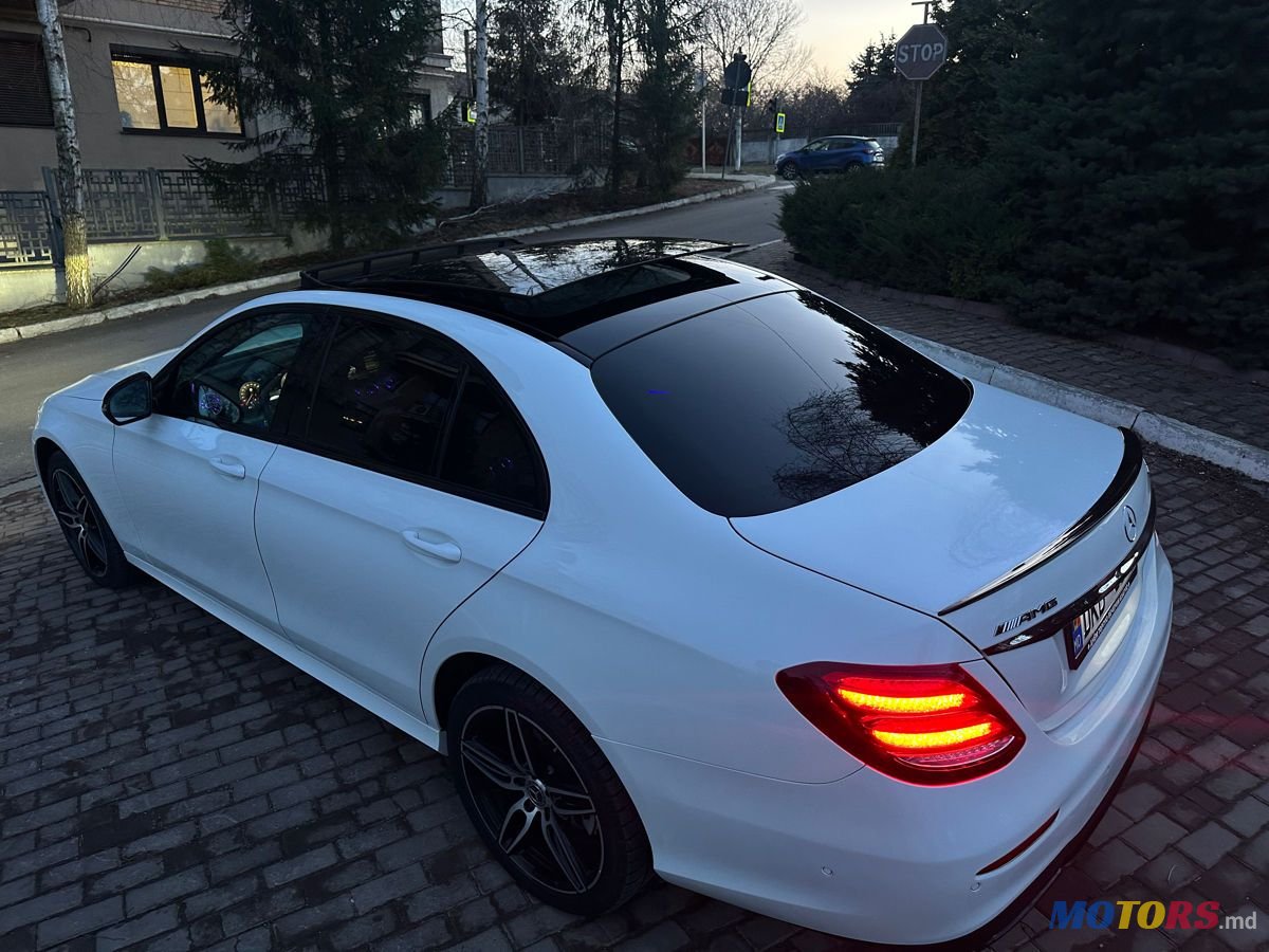 2018' Mercedes-Benz E-Class photo #5