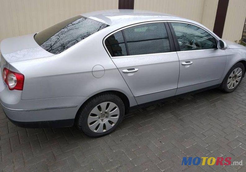 2008' Volkswagen Passat photo #1