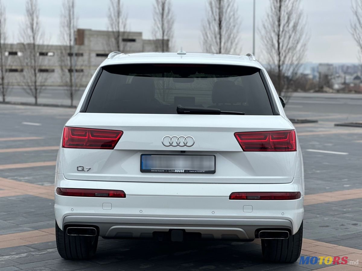 2019' Audi Q7 photo #4