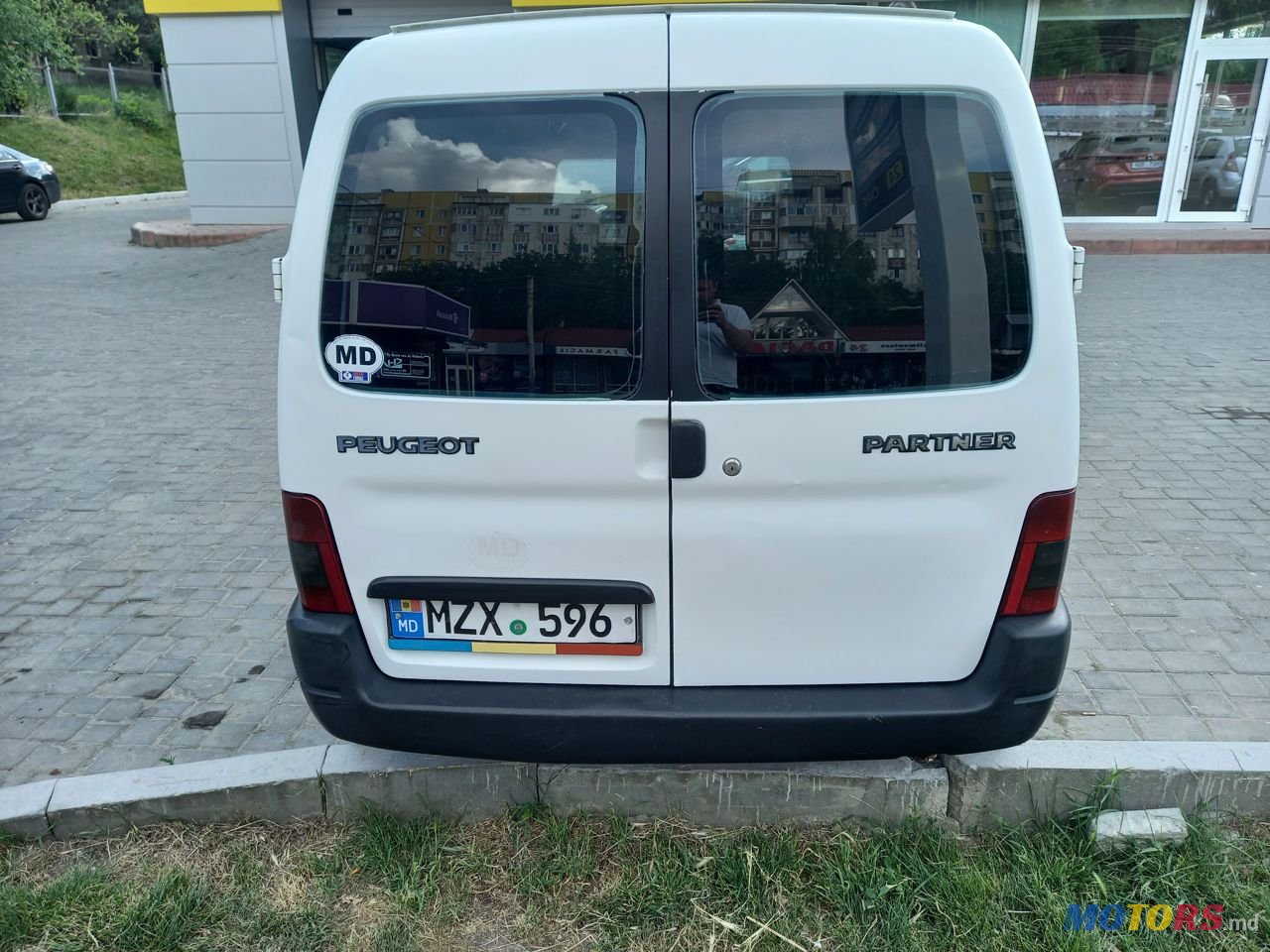 2002' Peugeot Partner photo #4