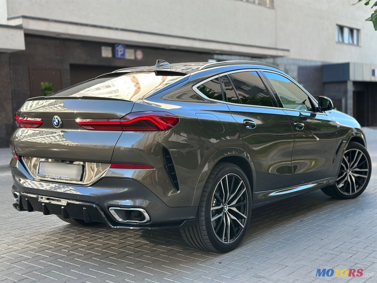 2021' BMW X6 photo #3