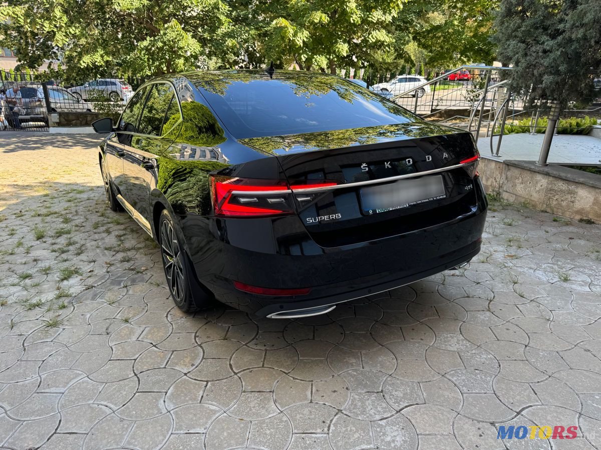 2019' Skoda Superb photo #5