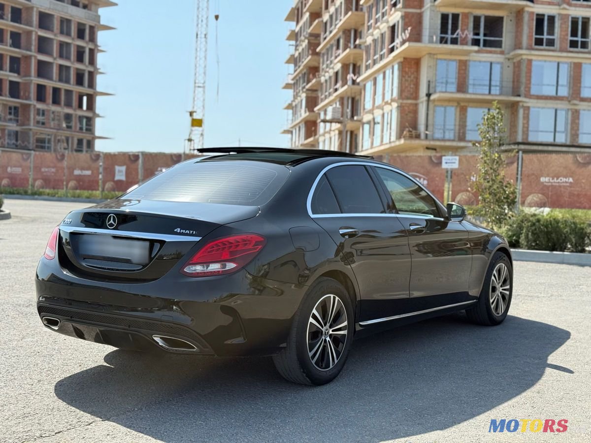 2017' Mercedes-Benz C-Class photo #4