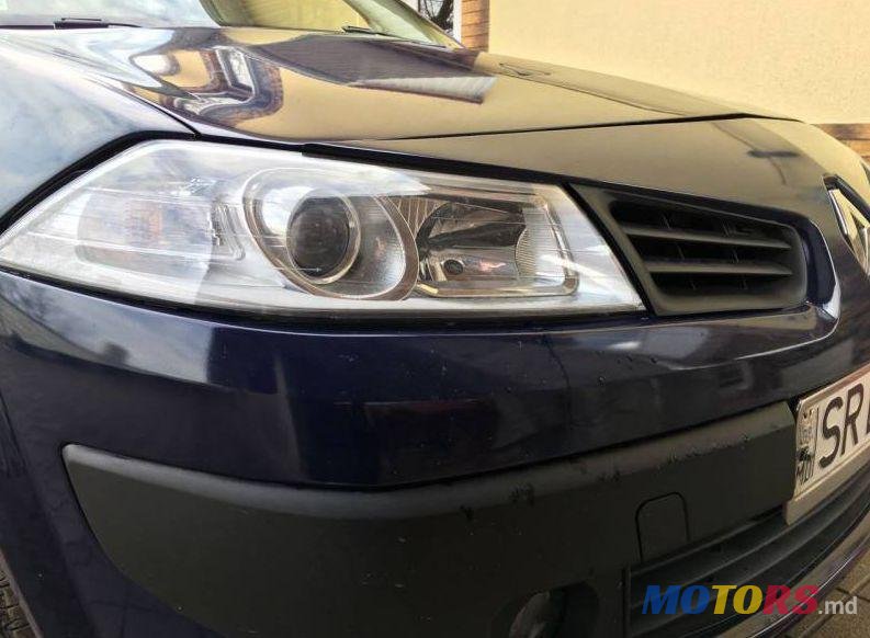 2008' Renault Megane photo #1