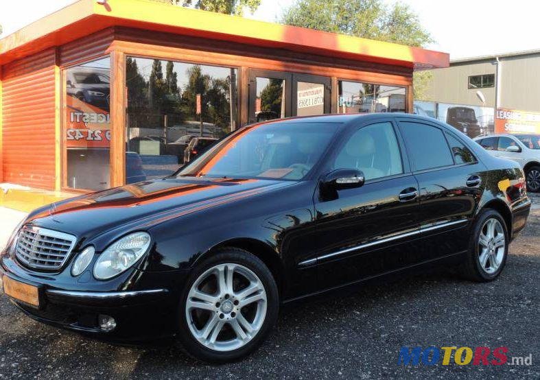 2004' Mercedes-Benz E photo #1