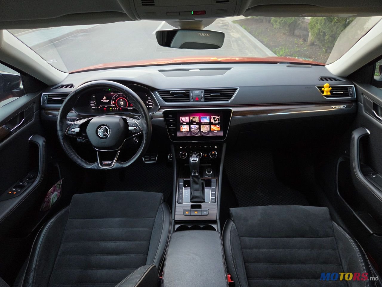 2020' Skoda Superb photo #6