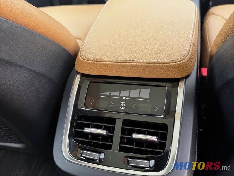 2016' Volvo XC90 photo #6