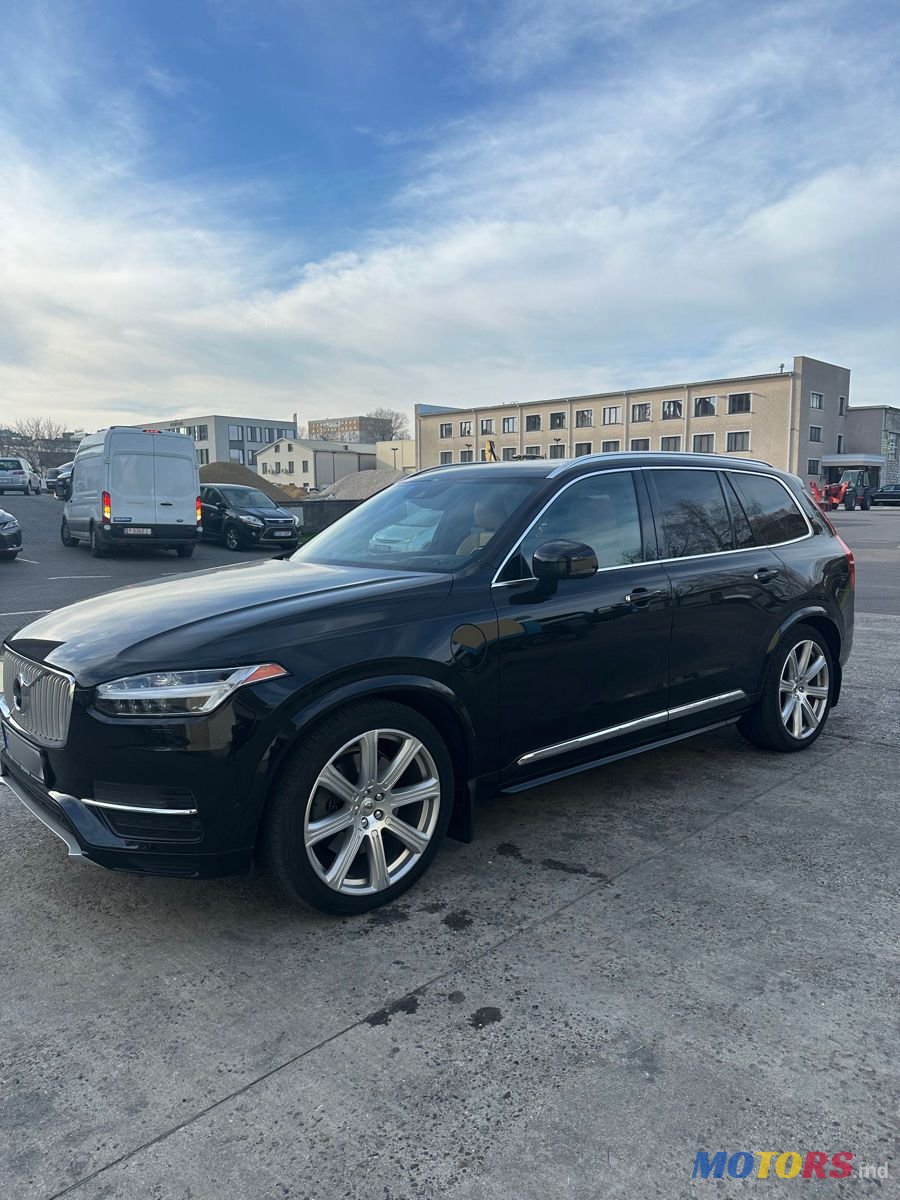 2017' Volvo XC90 photo #2