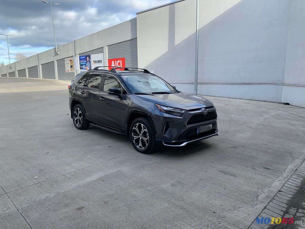 2024' Toyota RAV4 photo #1