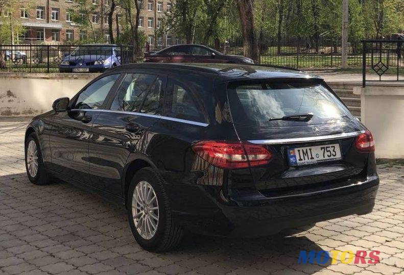 2015' Mercedes-Benz C photo #4