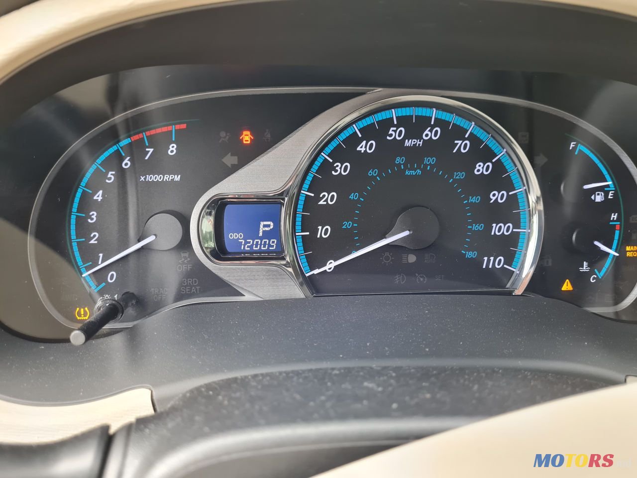 2011' Toyota Sienna photo #1