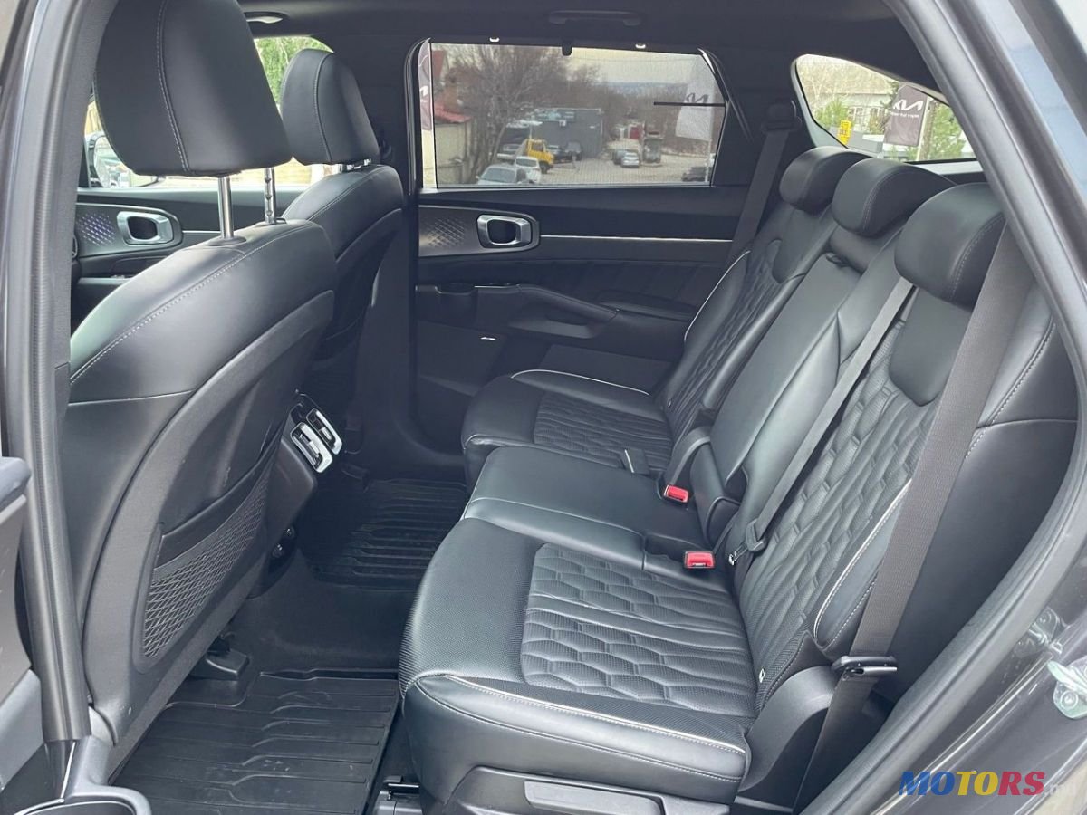 2020' Kia Sorento photo #5
