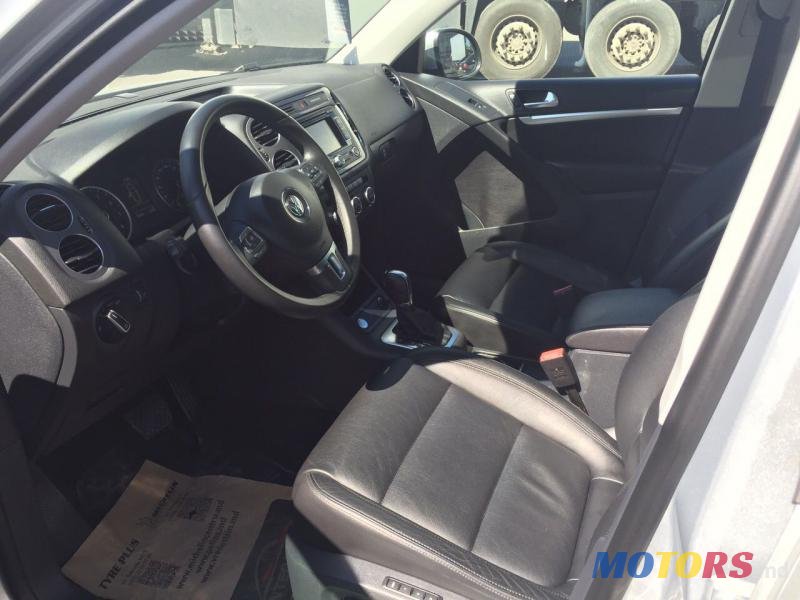 2013' Volkswagen Tiguan photo #3