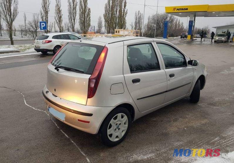 2005' Fiat Punto photo #1