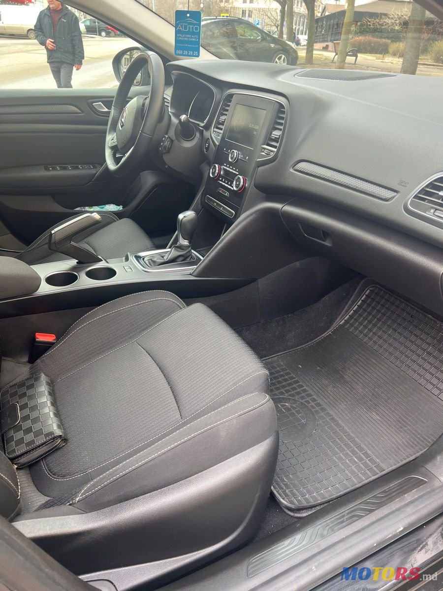 2019' Renault Megane photo #5