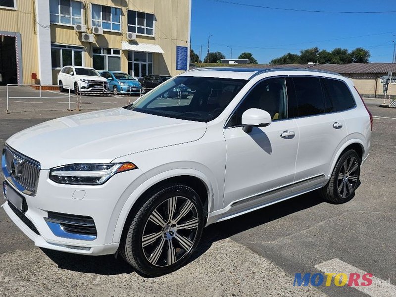 2020' Volvo XC90 photo #2