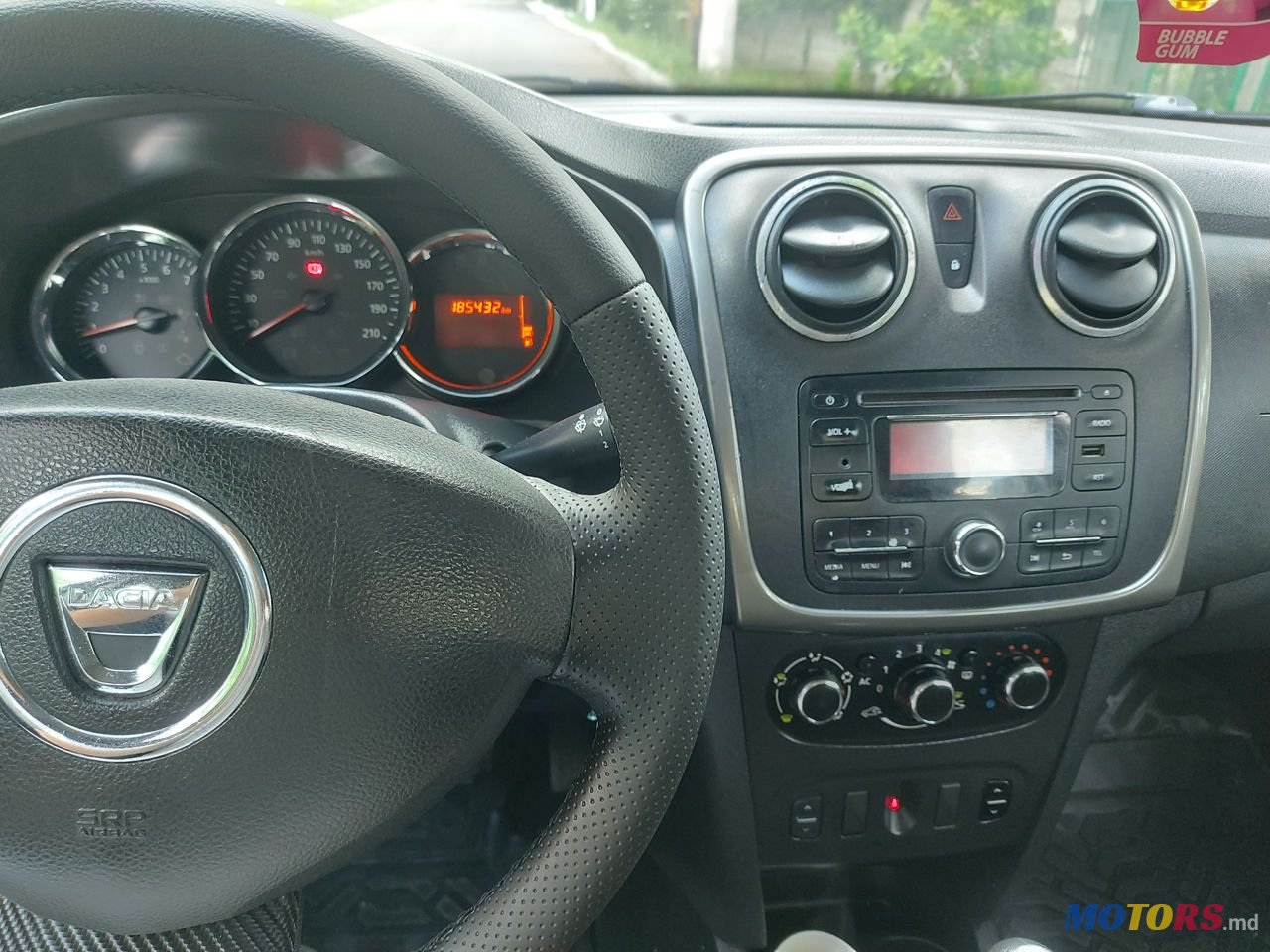 2014' Dacia Logan photo #2