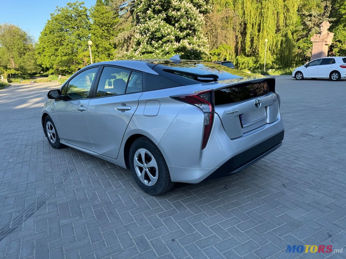 2016' Toyota Prius photo #4