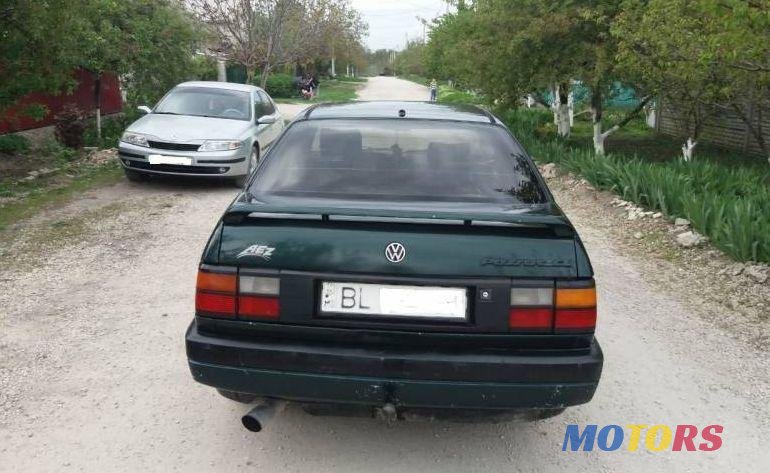 1993' Volkswagen Passat photo #2