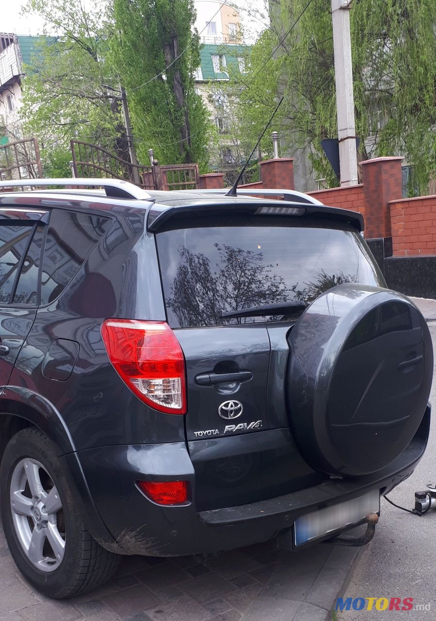 2006' Toyota RAV4 photo #5