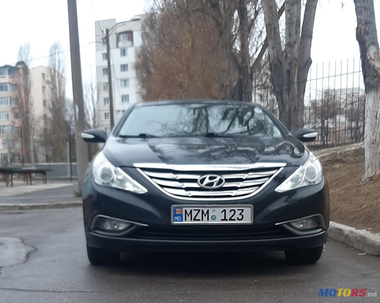 2011' Hyundai Sonata photo #1