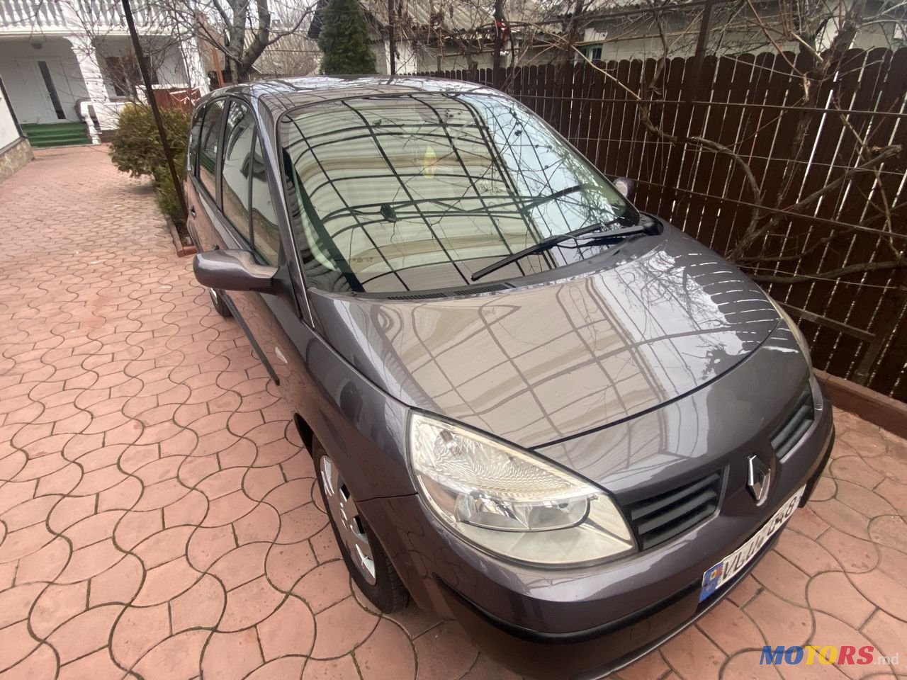 2006' Renault Grand Scenic photo #2