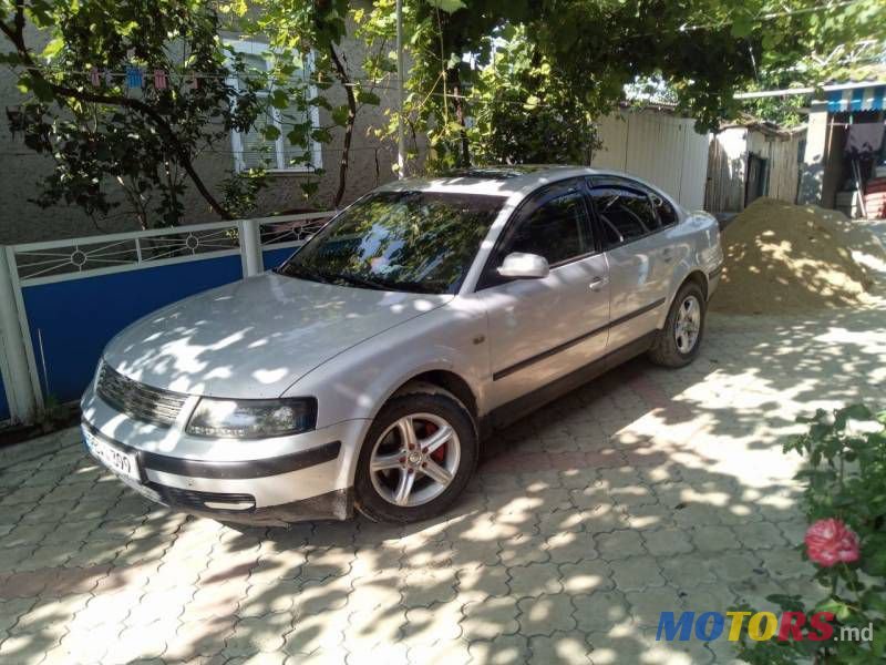 1997' Volkswagen Passat photo #1