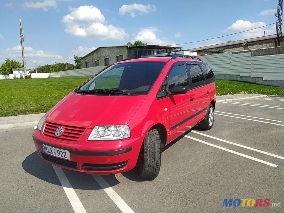 2002' Volkswagen Sharan photo #5