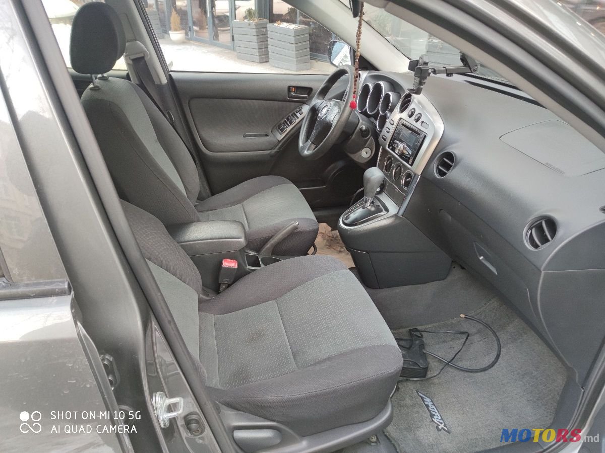 2005' Toyota Matrix photo #5