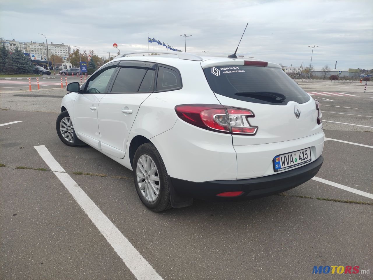 2013' Renault Megane photo #1