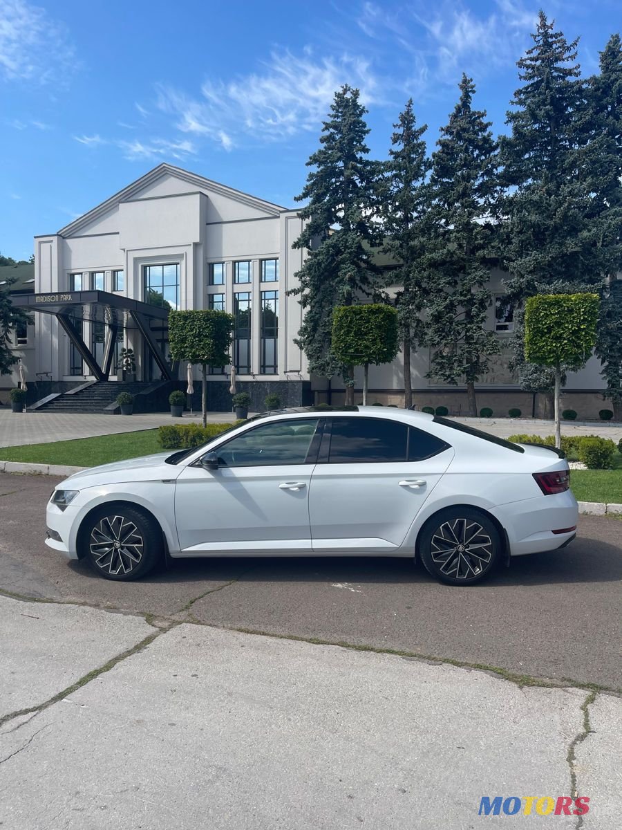 2016' Skoda Superb photo #6