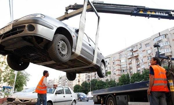 Reguli noi pentru parcările ilegale. Șoferii ar putea fi sancționați doar de autoritățile municipale