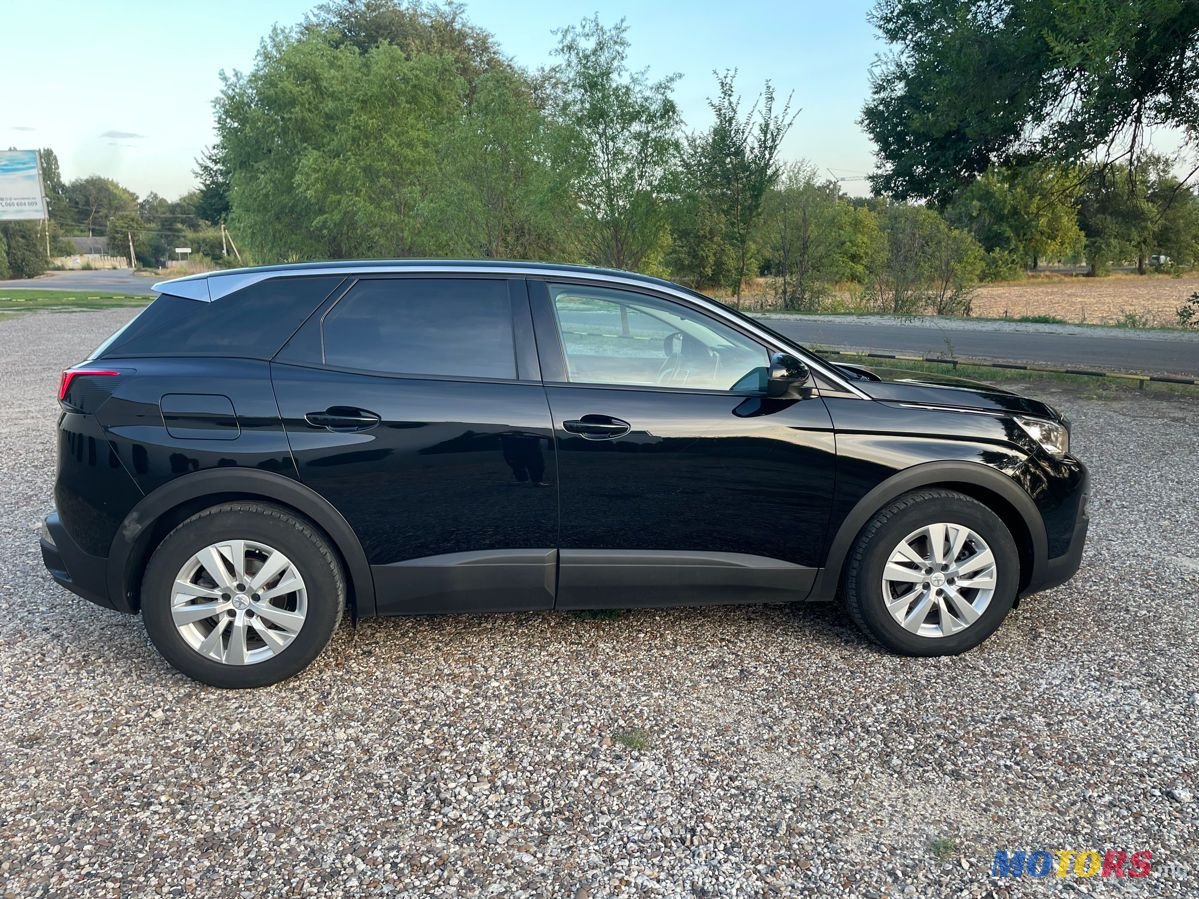 2018' Peugeot 3008 photo #2