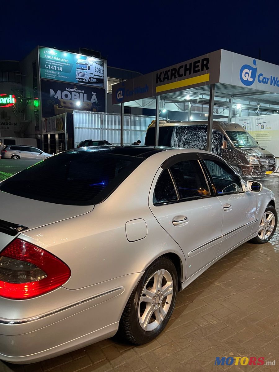 2008' Mercedes-Benz E Класс photo #4