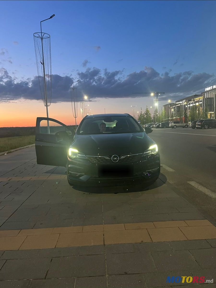 2021' Opel Astra photo #2