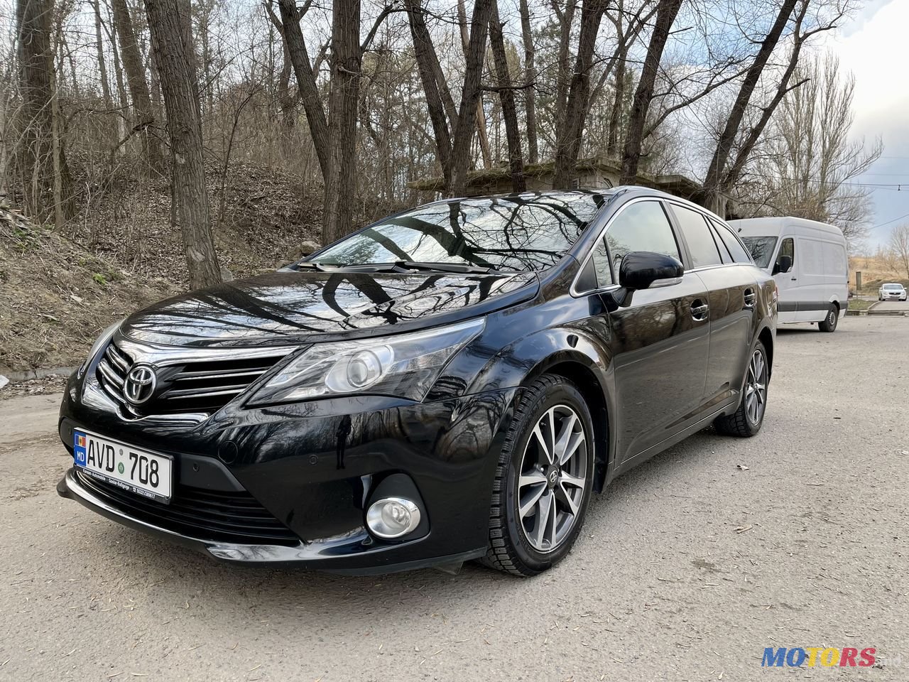 2012' Toyota Avensis photo #2