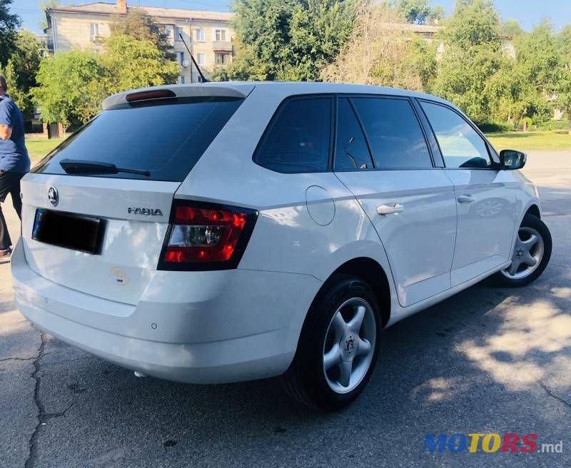 2015' Skoda Fabia photo #4